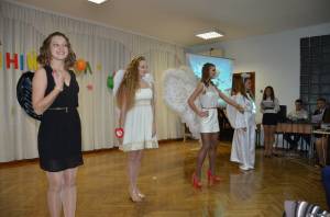У Бориспільському ліцеї «Дизайн-освіта» пройшов щорічний шкільний конкурс «Осінній бал»