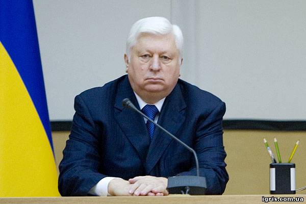 Пшонка закликав Раду заборонити рекламу пива і слабоалкоголки