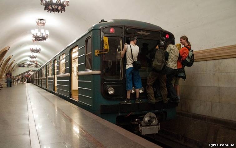 Екстремальна поїздка в метро закінчилася смертю